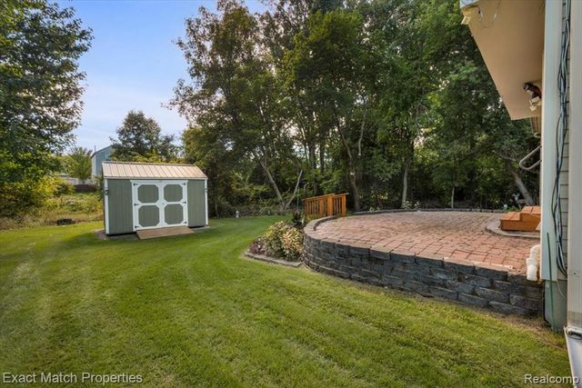 6456 Mcclelland Road, Holly, MI 48442