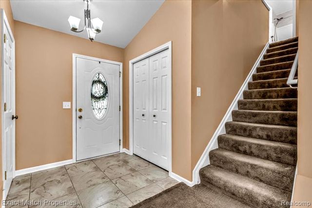 6456 Mcclelland Road, Holly, MI 48442