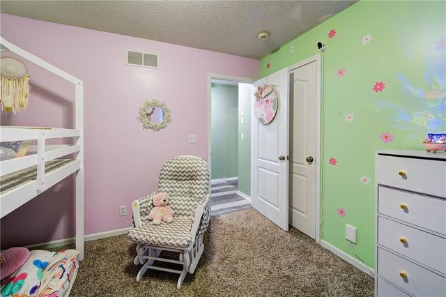 428 Madison Creek Drive, Raymore, MO 64083