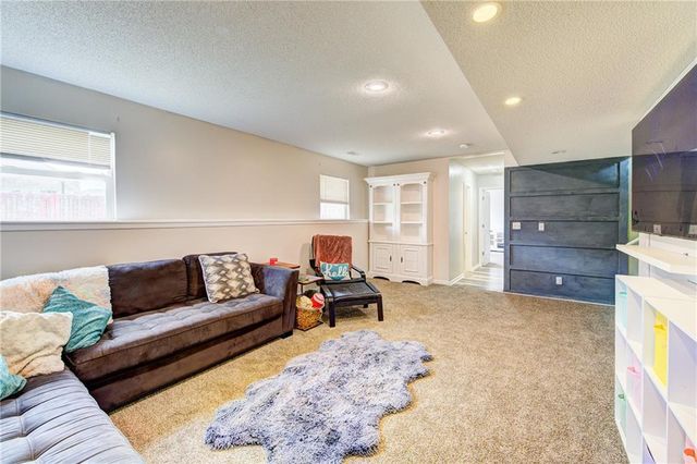 428 Madison Creek Drive, Raymore, MO 64083