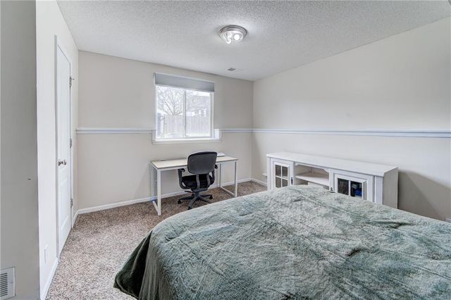 428 Madison Creek Drive, Raymore, MO 64083