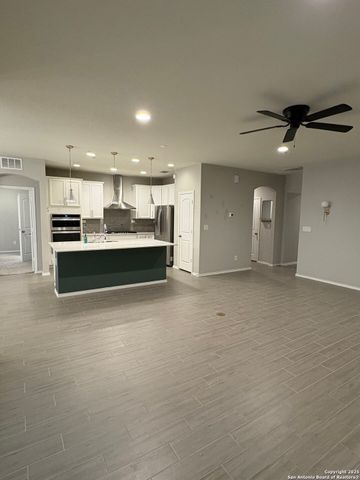 10587 Redstone View, San Antonio, TX 78254