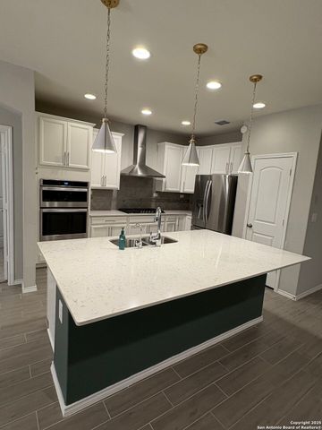 10587 Redstone View, San Antonio, TX 78254