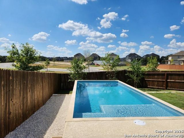 10587 Redstone View, San Antonio, TX 78254