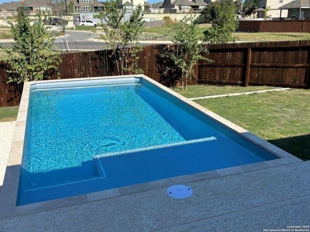 10587 Redstone View, San Antonio, TX 78254