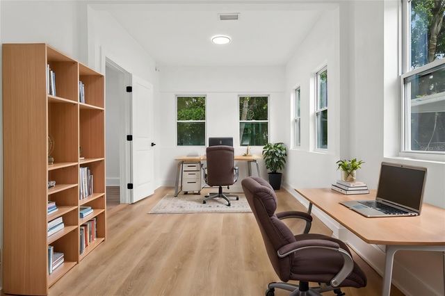 4660 7TH AVENUE N, St Petersburg, FL 33713