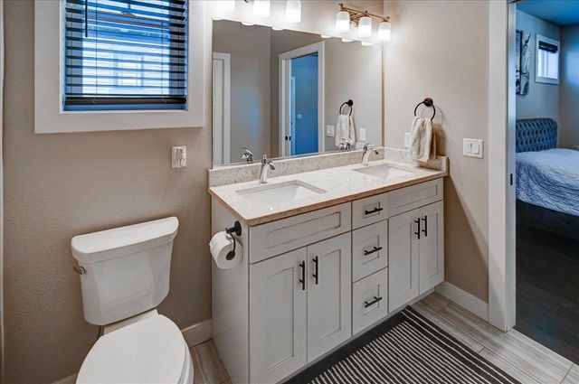 816 Damascus Trail, Cottage Grove, WI 53527