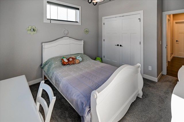 816 Damascus Trail, Cottage Grove, WI 53527