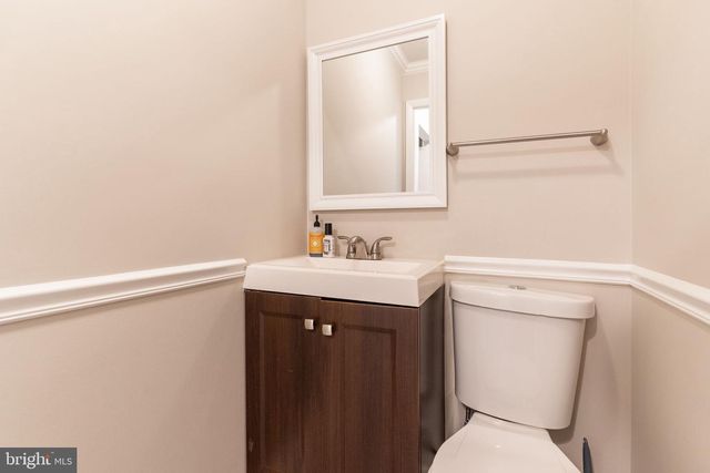4126 LENOX DR, Fairfax, VA 22032