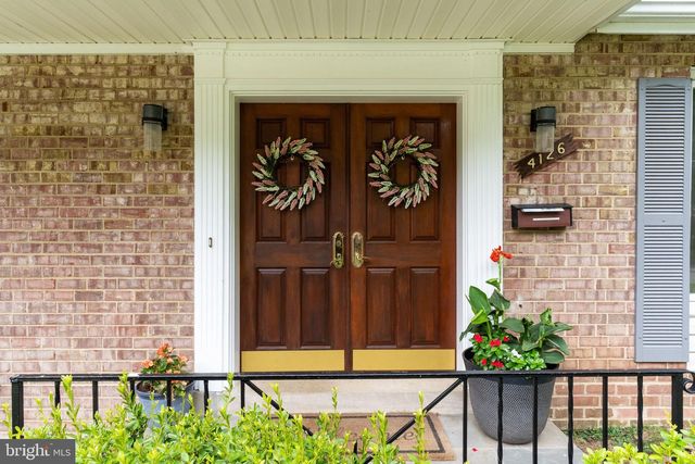 4126 LENOX DR, Fairfax, VA 22032