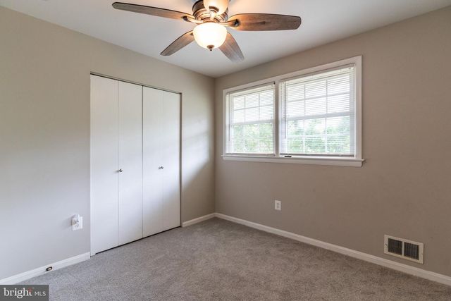 4126 LENOX DR, Fairfax, VA 22032