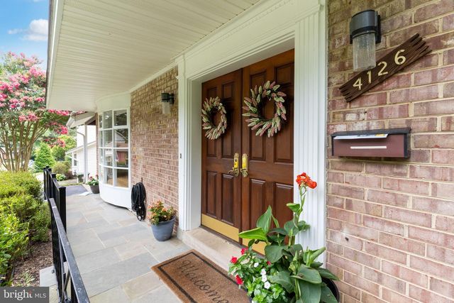 4126 LENOX DR, Fairfax, VA 22032