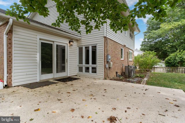 4126 LENOX DR, Fairfax, VA 22032