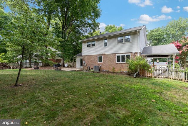 4126 LENOX DR, Fairfax, VA 22032