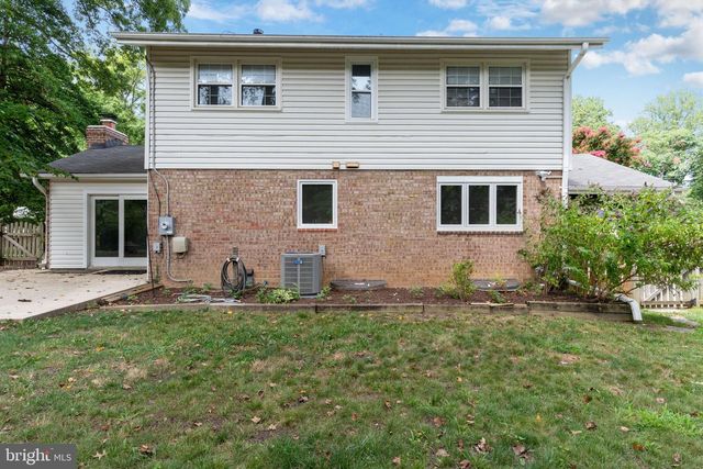 4126 LENOX DR, Fairfax, VA 22032