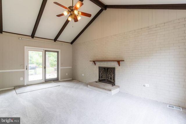 4126 LENOX DR, Fairfax, VA 22032