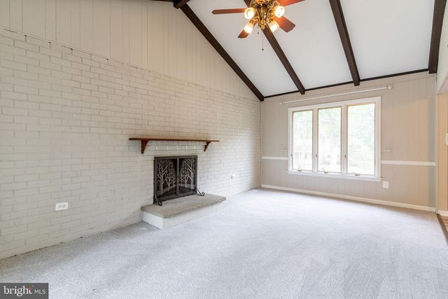 4126 LENOX DR, Fairfax, VA 22032