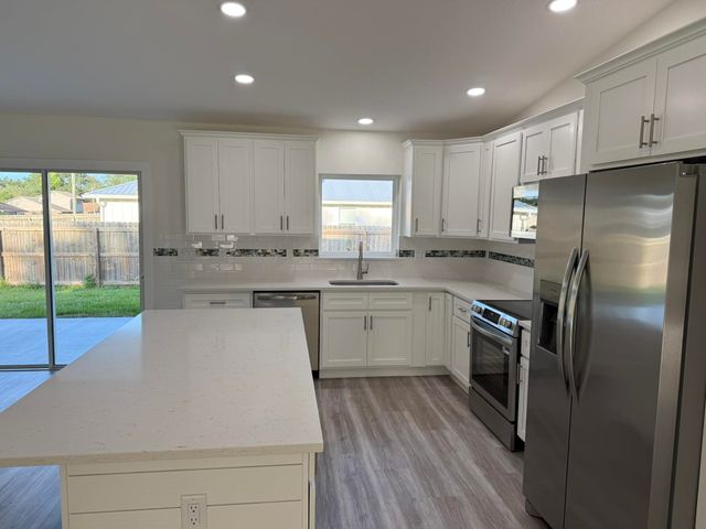 101 Lobelia Rd, St Augustine, FL 32086
