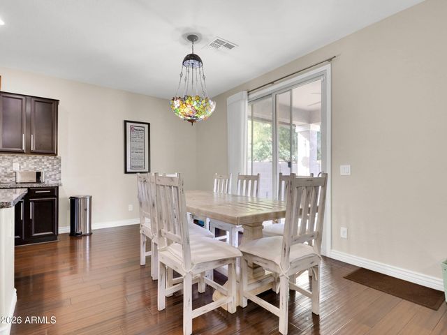 1866 E RAVENSWOOD Drive, Gilbert, AZ 85298