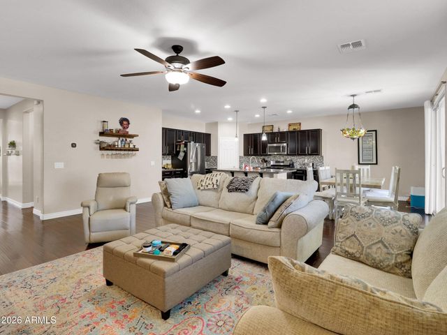 1866 E RAVENSWOOD Drive, Gilbert, AZ 85298