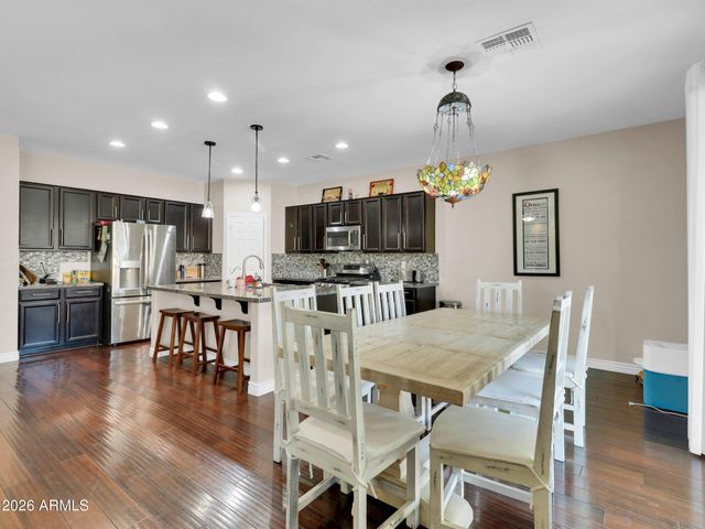 1866 E RAVENSWOOD Drive, Gilbert, AZ 85298