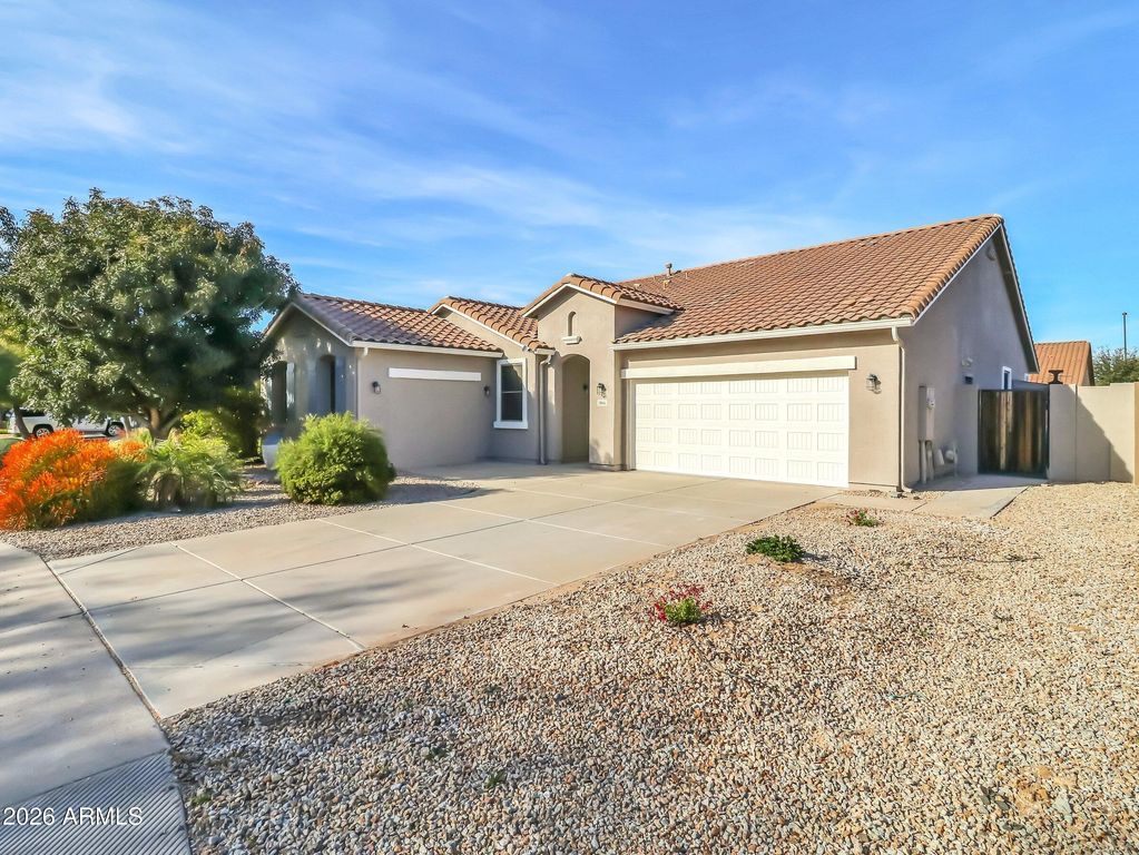 1866 E RAVENSWOOD Drive, Gilbert, AZ 85298 — photo 2