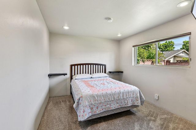 5924 Meghan Way, Sacramento, CA 95842