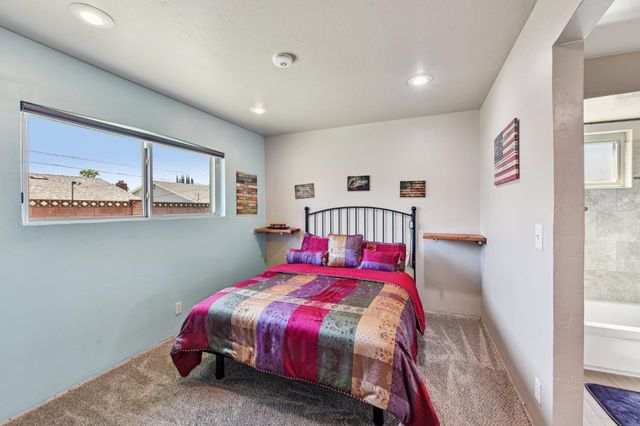 5924 Meghan Way, Sacramento, CA 95842