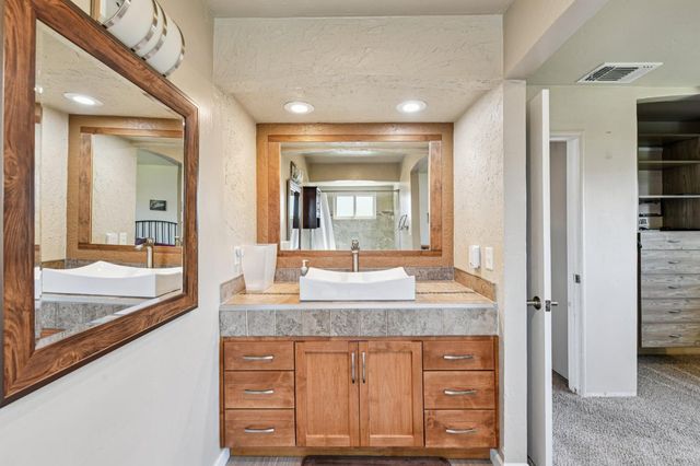 5924 Meghan Way, Sacramento, CA 95842