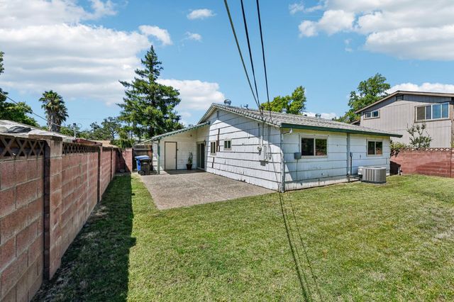 5924 Meghan Way, Sacramento, CA 95842