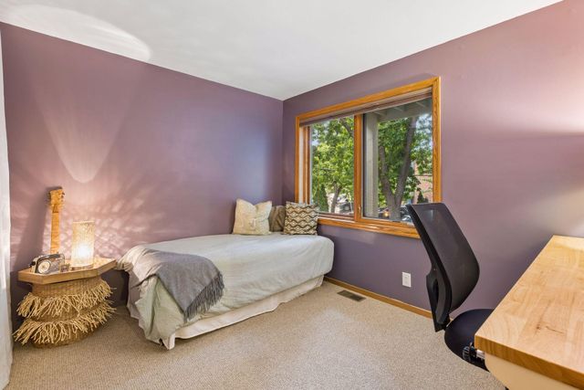 3008 Lake Shore Drive, Minneapolis, MN 55416