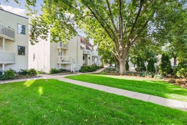 3008 Lake Shore Drive, Minneapolis, MN 55416