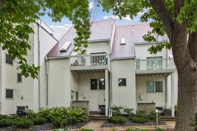 3008 Lake Shore Drive, Minneapolis, MN 55416