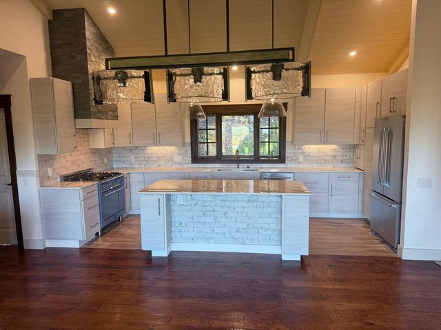 389 upper pinnacle Road, Stowe, VT 05672