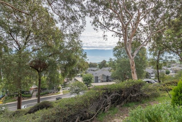 15681 Ladera Vista, Chino Hills, CA 91709