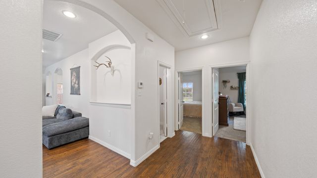 308 E 8th Street, Kaufman, TX 75142