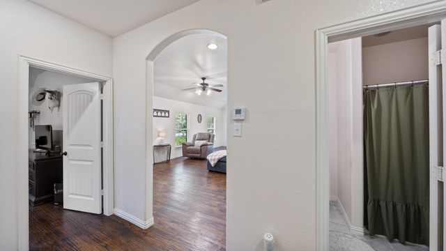 308 E 8th Street, Kaufman, TX 75142