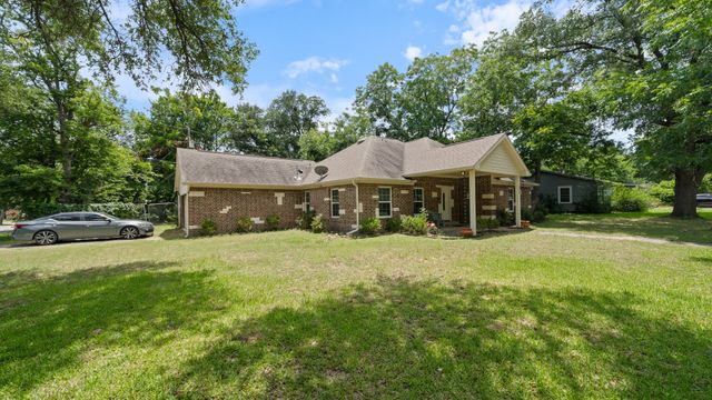 308 E 8th Street, Kaufman, TX 75142