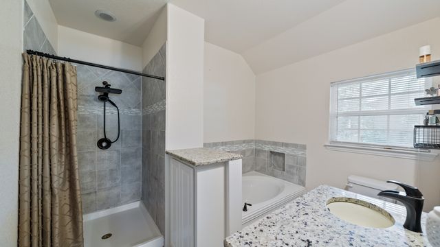 308 E 8th Street, Kaufman, TX 75142