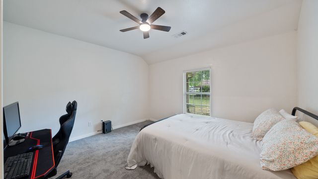 308 E 8th Street, Kaufman, TX 75142