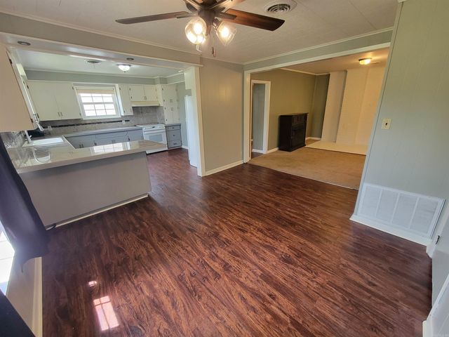 1212 Highway 31, Romance, AR 72136