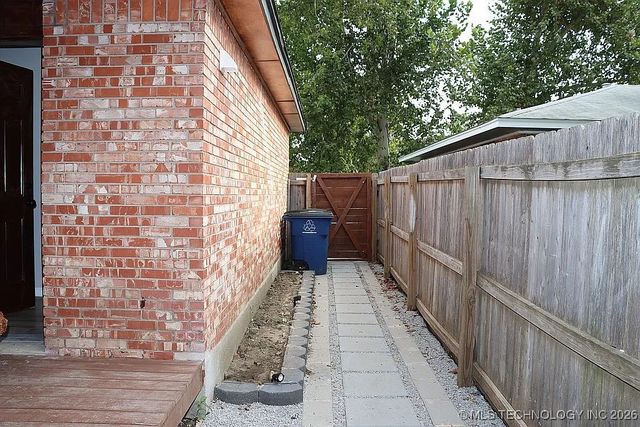 12421 E 22nd Street, Tulsa, OK 74129