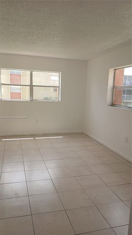 3610 NW 21st Street 313, Lauderdale Lakes, FL 33311