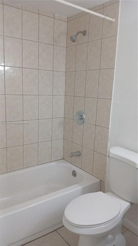 3610 NW 21st Street 313, Lauderdale Lakes, FL 33311