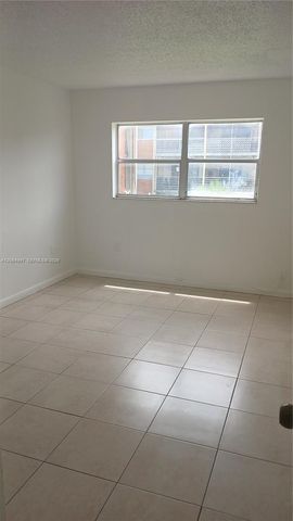 3610 NW 21st Street 313, Lauderdale Lakes, FL 33311