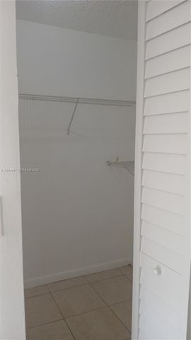 3610 NW 21st Street 313, Lauderdale Lakes, FL 33311