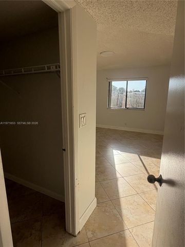 3655 NW 111th Ter, Sunrise, FL 33351