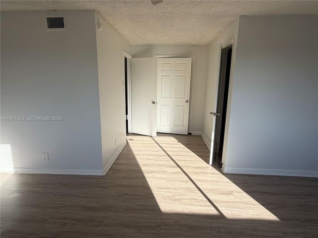 3655 NW 111th Ter, Sunrise, FL 33351