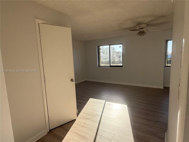 3655 NW 111th Ter, Sunrise, FL 33351