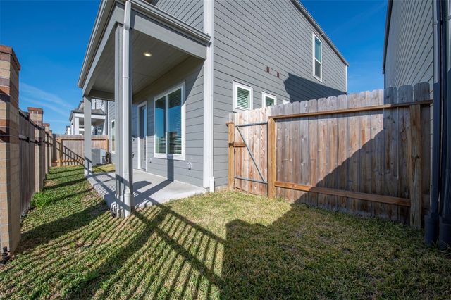 10009 Cloud Mist Drive, Houston, TX 77080